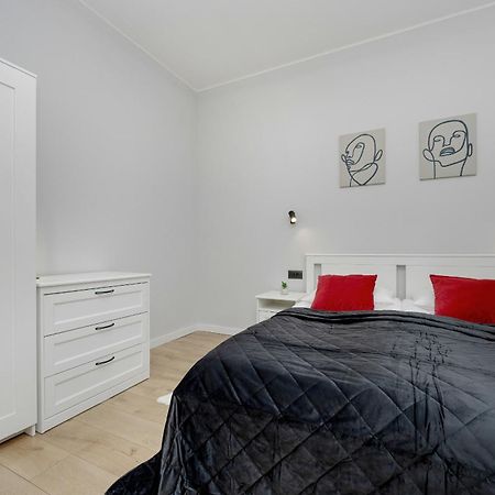 Exclusive Grey And Red Apartment In Warsaw Center By Noclegi Renters 外观 照片