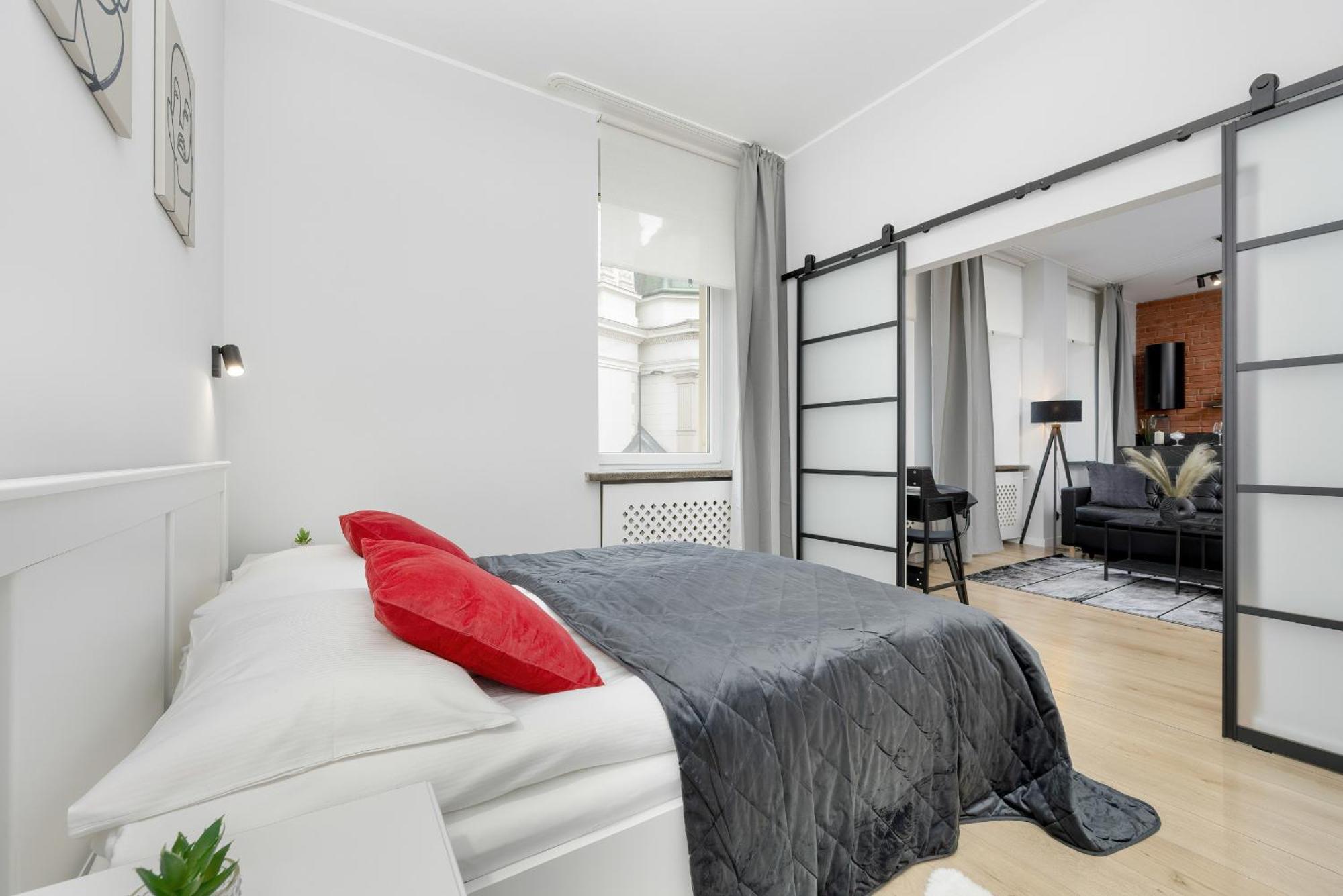 Exclusive Grey And Red Apartment In Warsaw Center By Noclegi Renters 外观 照片